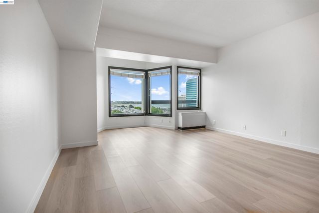 6363 Christie Ave 905, Emeryville, CA 94608