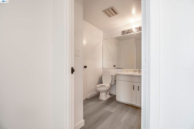 6363 Christie Ave 905, Emeryville, CA 94608