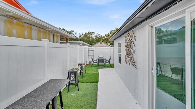 8912 SABODA COURT, Tampa, FL 33634