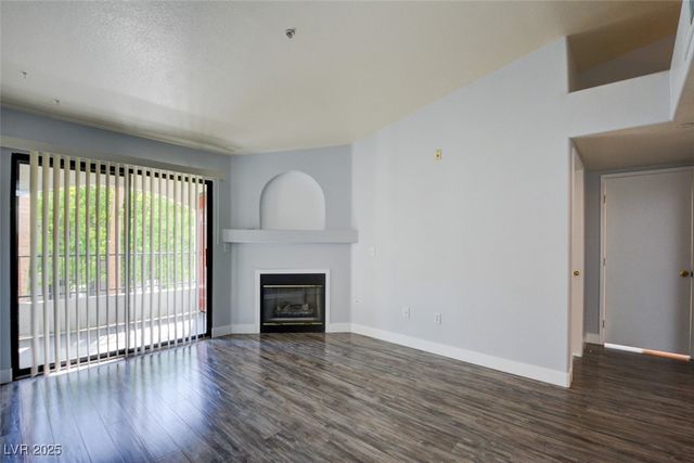 950 Seven Hills Drive 222, Henderson, NV 89052