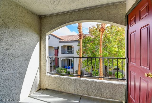 950 Seven Hills Drive 222, Henderson, NV 89052