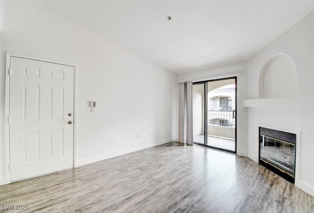 950 Seven Hills Drive 222, Henderson, NV 89052