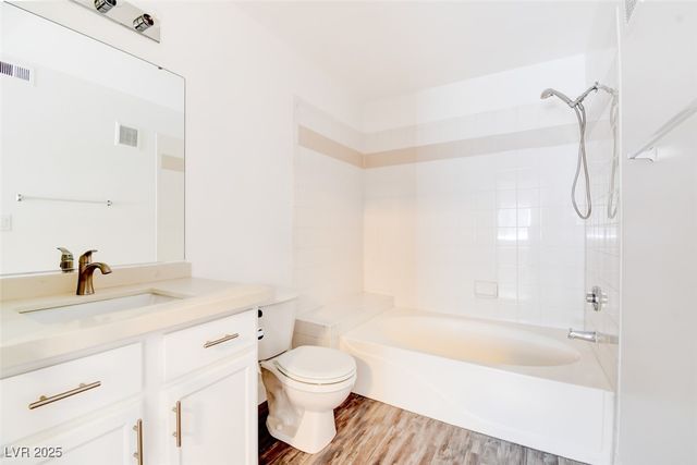 950 Seven Hills Drive 222, Henderson, NV 89052