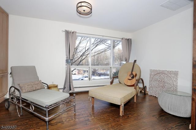 28 Bear Mountain Rd, Ringwood Boro, NJ 07456