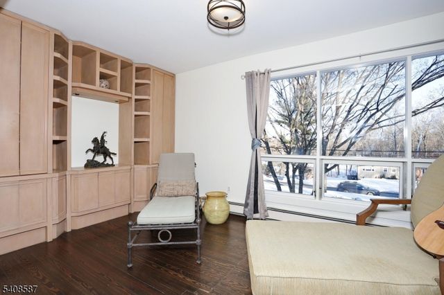 28 Bear Mountain Rd, Ringwood Boro, NJ 07456