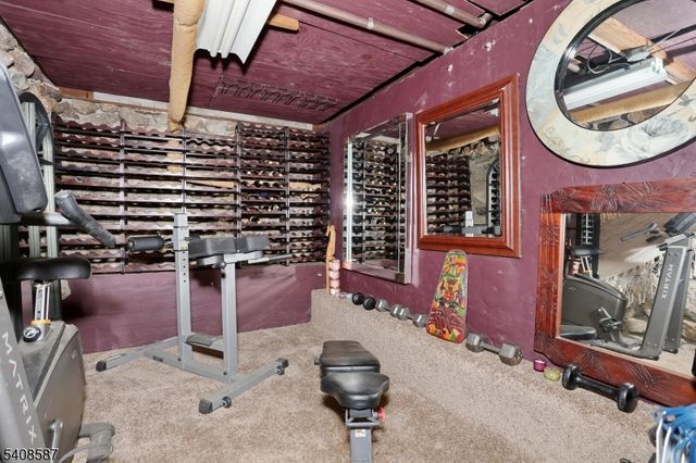 28 Bear Mountain Rd, Ringwood Boro, NJ 07456