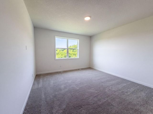 851 Londonderry Lane NW, Rochester, MN 55901