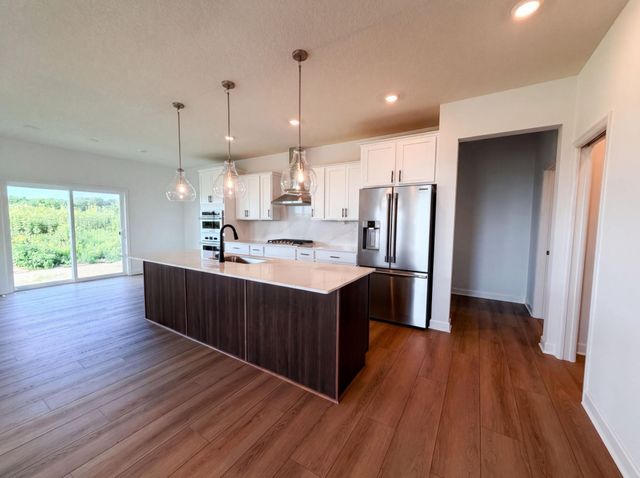 851 Londonderry Lane NW, Rochester, MN 55901