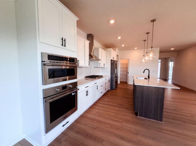 851 Londonderry Lane NW, Rochester, MN 55901