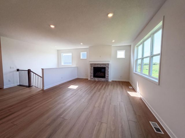 851 Londonderry Lane NW, Rochester, MN 55901