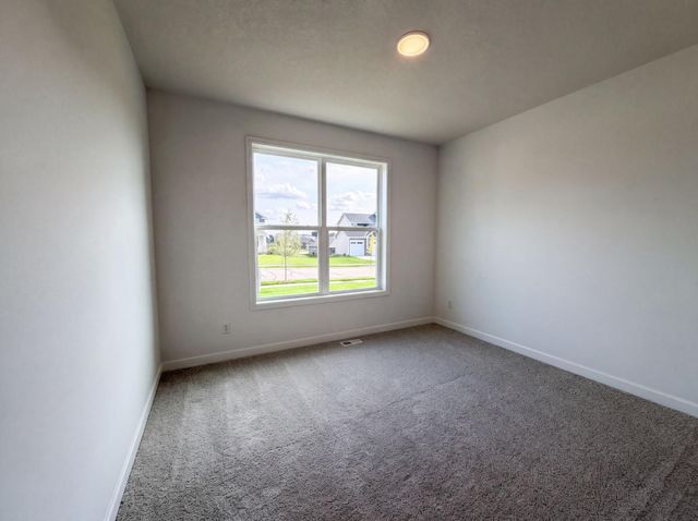 851 Londonderry Lane NW, Rochester, MN 55901