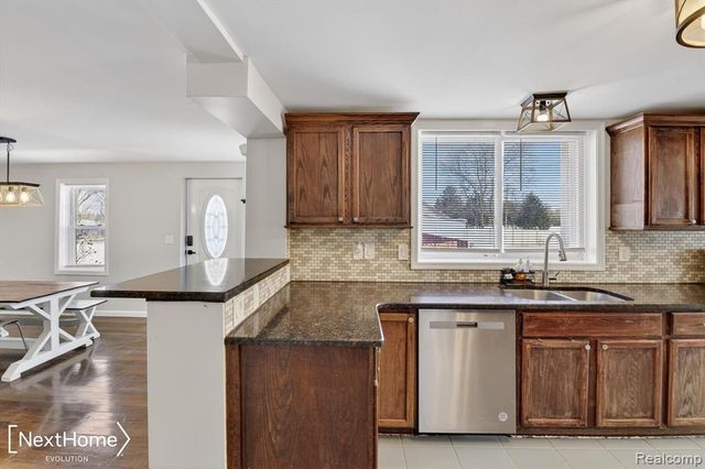 42205 E Huron River Drive, Van Buren, MI 48111