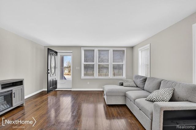 42205 E Huron River Drive, Van Buren, MI 48111