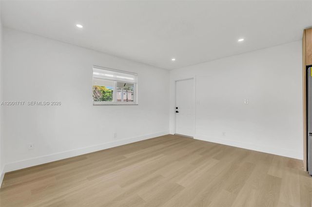 1611 NE 50th Ct 5, Fort Lauderdale, FL 33334