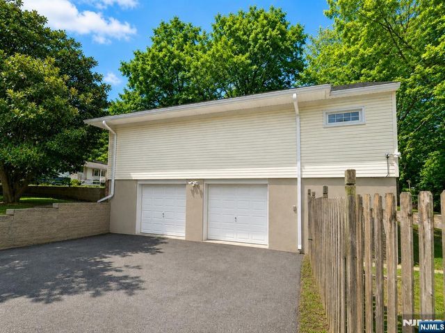 204 Kensington Avenue, Norwood, NJ 07648