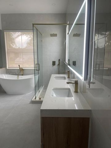 5350 SW 33rd Ave, Hollywood, FL 33312