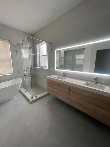 5350 SW 33rd Ave, Hollywood, FL 33312