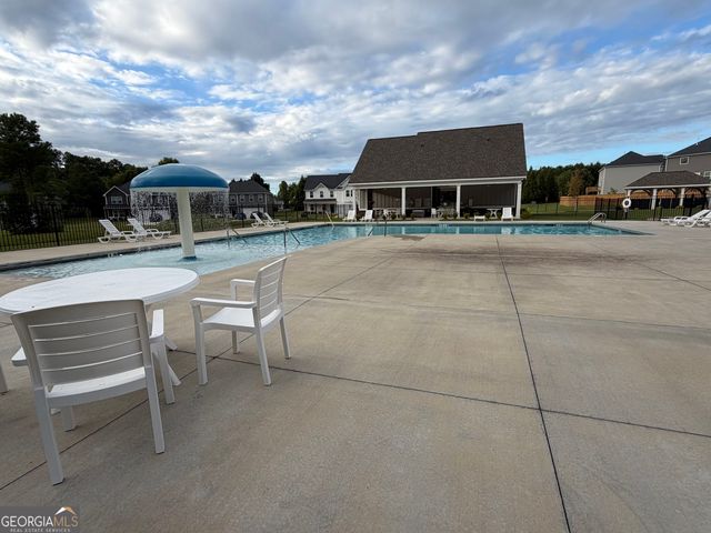230 River Meadow Drive, Lagrange, GA 30241