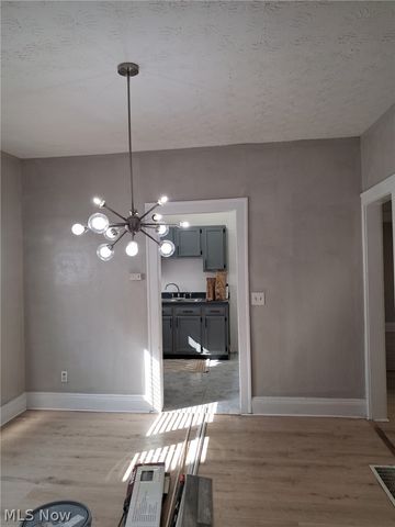 13509 Edgewood Avenue, Cleveland, OH 44105