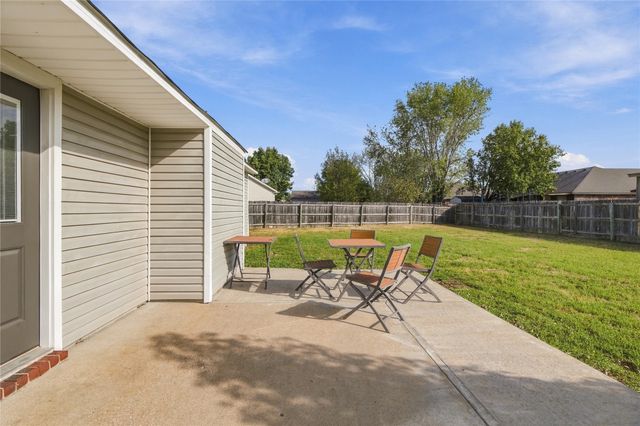 8927 N 151st East Avenue, Owasso, OK 74055