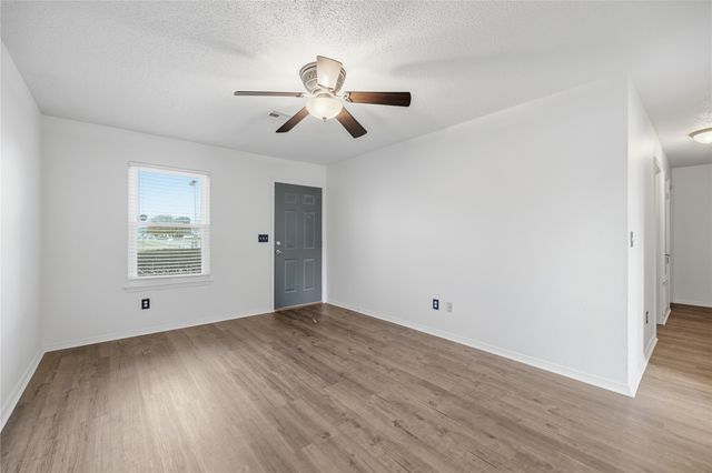 8927 N 151st East Avenue, Owasso, OK 74055