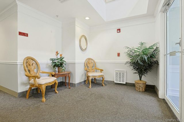 32 N De Baun Avenue 207, Suffern, NY 10901
