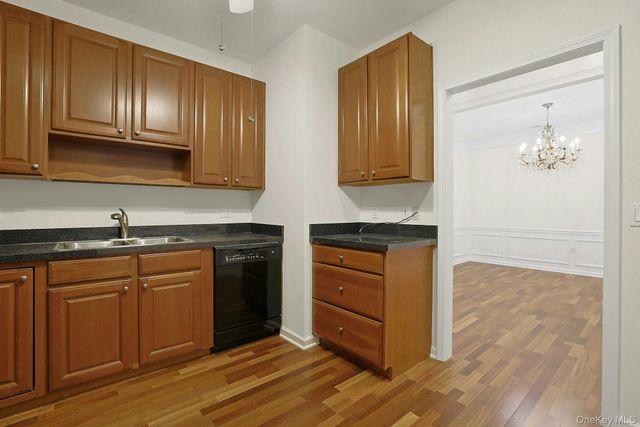 32 N De Baun Avenue 207, Suffern, NY 10901
