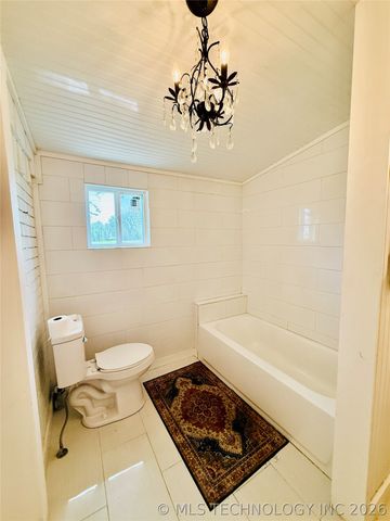 410 S 4th, Hartshorne, OK 74547