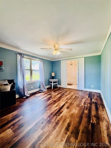 410 S 4th, Hartshorne, OK 74547