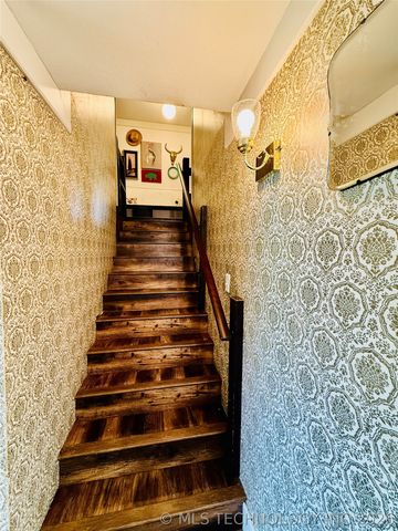 410 S 4th, Hartshorne, OK 74547