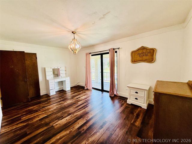 410 S 4th, Hartshorne, OK 74547