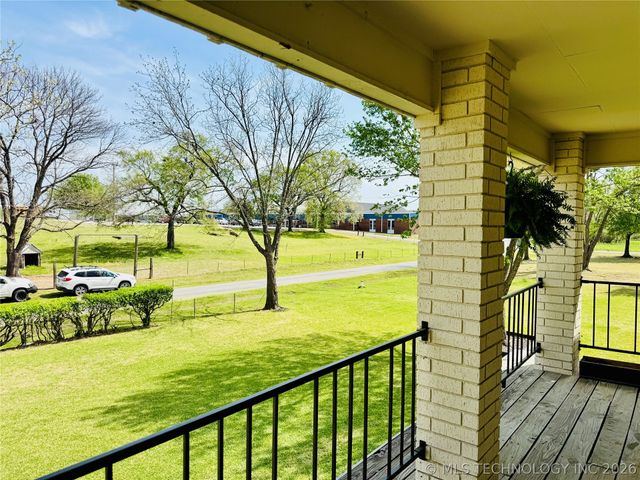 410 S 4th, Hartshorne, OK 74547