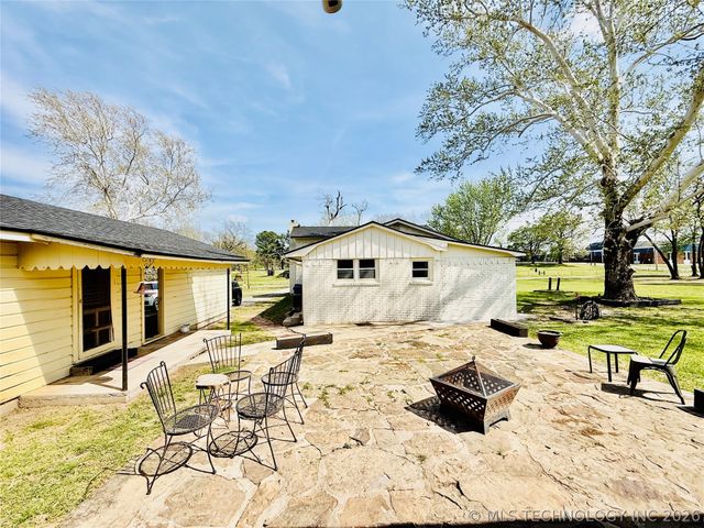 410 S 4th, Hartshorne, OK 74547