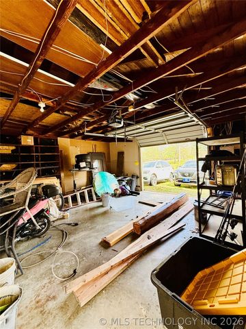 410 S 4th, Hartshorne, OK 74547