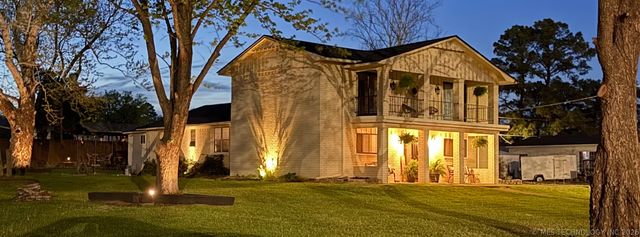 410 S 4th, Hartshorne, OK 74547