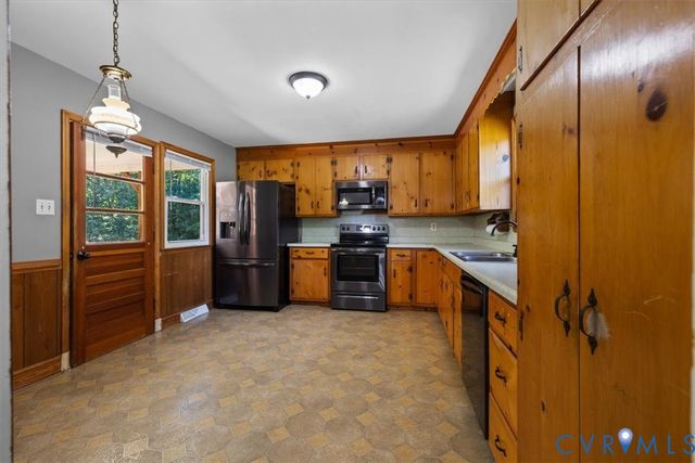3577 Old Buckingham Rd, Powhatan, VA 23139
