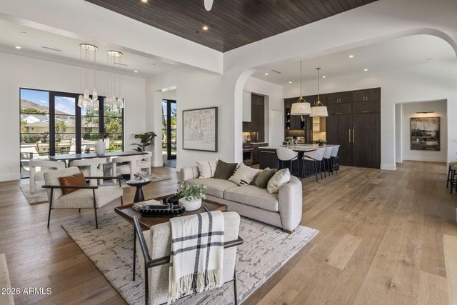 5935 E CALLE TUBERIA --, Phoenix, AZ 85018
