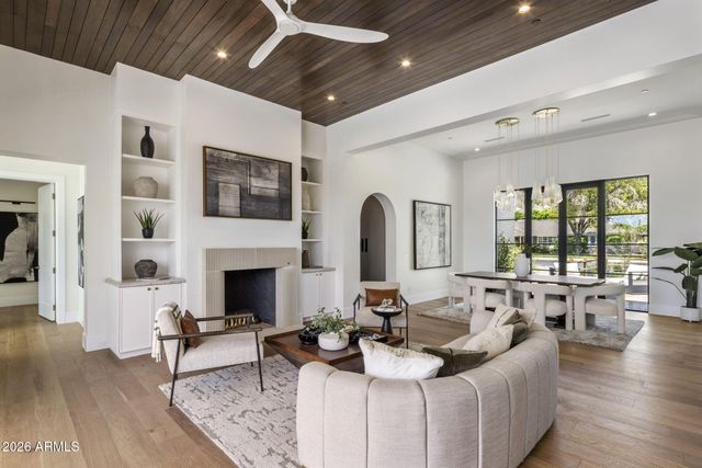 5935 E CALLE TUBERIA --, Phoenix, AZ 85018
