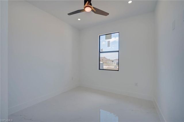 1002 Pine AVE, Lehigh Acres, FL 33972