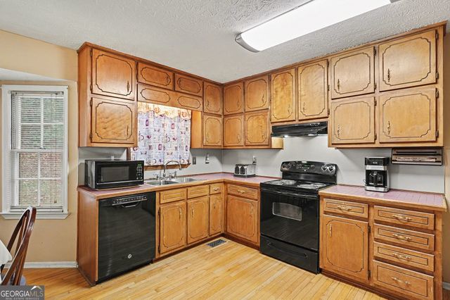 324 Stonecutters Cove, Stockbridge, GA 30281