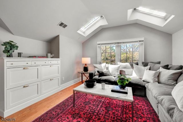 5 North Ter, Maplewood Twp., NJ 07040