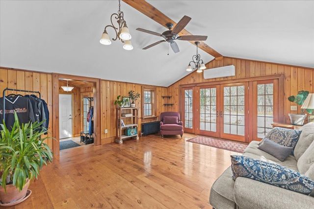 7465 VT Route 100 B, Moretown, VT 05660