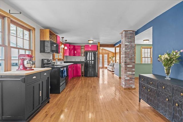 7465 VT Route 100 B, Moretown, VT 05660