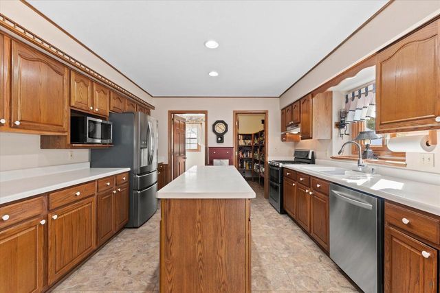 2225 2nd STREET, Kenosha, WI 53140