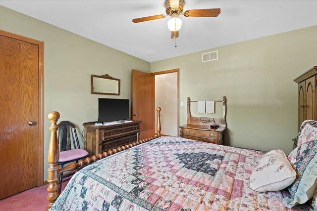 2225 2nd STREET, Kenosha, WI 53140
