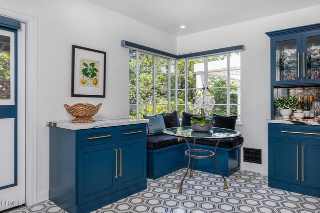 2437 Lambert Drive, Pasadena, CA 91107