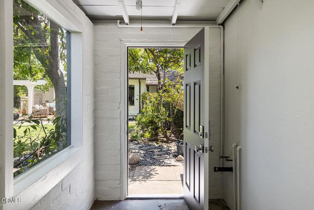 2437 Lambert Drive, Pasadena, CA 91107