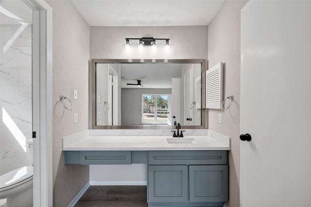 2306 Whitman Way Drive, Friendswood, TX 77546