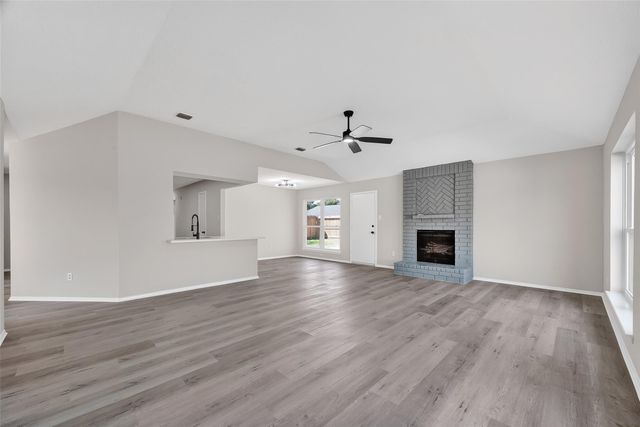 2306 Whitman Way Drive, Friendswood, TX 77546