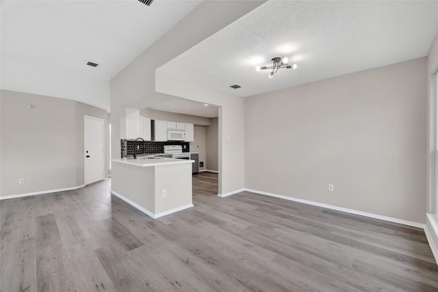 2306 Whitman Way Drive, Friendswood, TX 77546